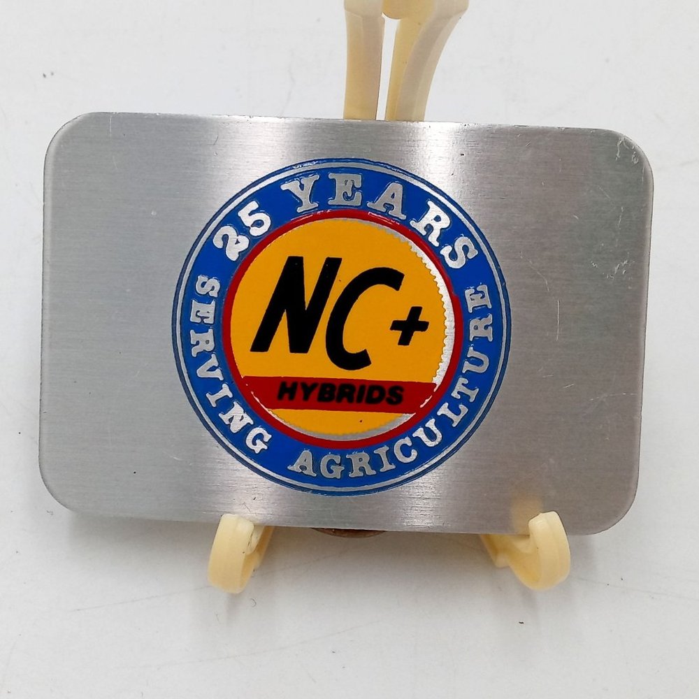 NC Plus Hybrids Belt Buckle Farm Country Silver Blue Corn Feed Seeds Vintage